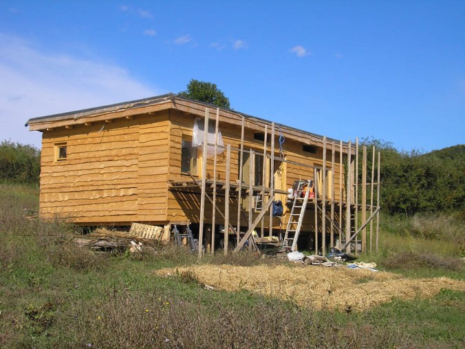 samonosna slamnata konstrukcija, hiša iz slame, slamnate bale, arhitekt naravna gradnja, projektiranje hiše iz slame, naravna gradnja, gradnja z naravnimi materiali