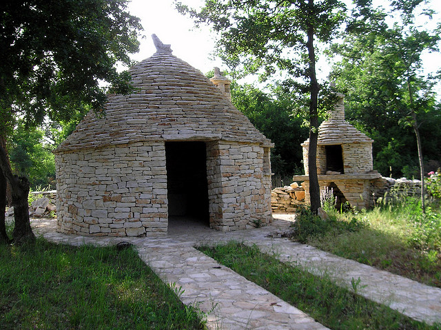 kažun, kamnita gradnja, kamnita hiška, arhitekt, naravna gradnja, gradnja z naravnimi materiali