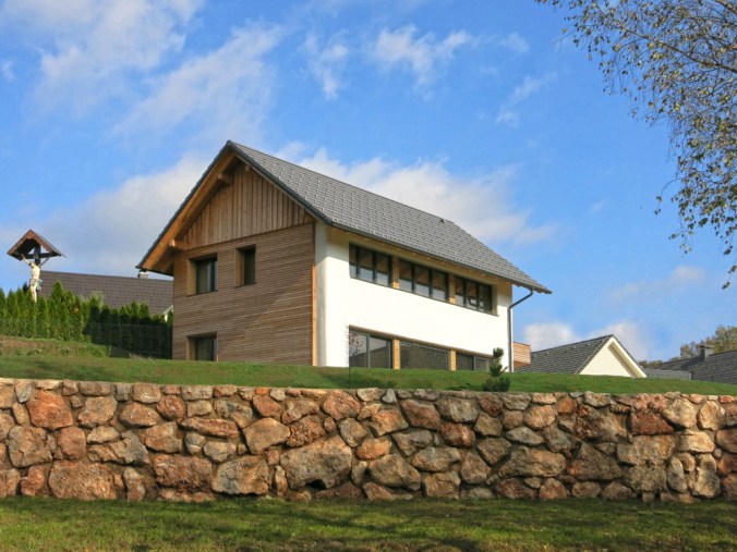 hiša iz slame, arhitekt naravna gradnja, projekt hiša iz slame, apneni ometi, naravna hiša, naravna gradnja, gradnja z naravnimi materiali, Peter Rijavec arhitekt, Arhi-tura