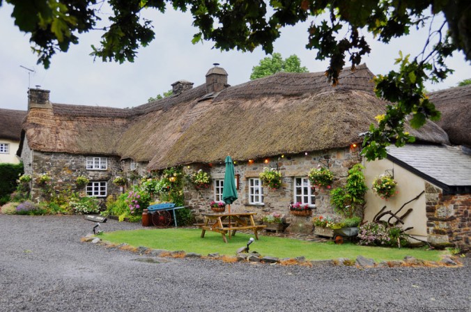 kamnita hiša, kamnita gradnja, gradnja iz kamna, naravna hiša, naravna gradnja, gradnja z naravnimi materiali