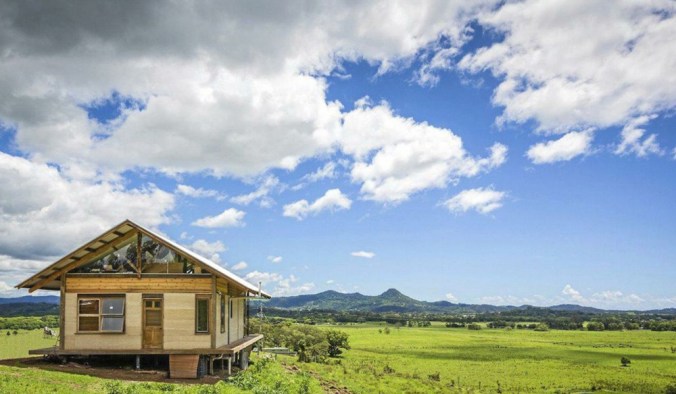 hiša iz konoplje, konopljina hiša, naravna gradnja, lesena hiša, konoplja, arhitekt naravna gradnja, arhitekt hiša iz konoplje, gradnja z naravnimi materiali