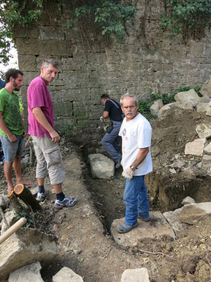 suhozid, kamnita gradnja, gradnja iz kamna, naravna gradnja, kamniti zid, hiša iz kamna, gradnja z naravnimi materiali