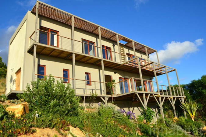 hiša iz konoplje, konopljina hiša, naravna gradnja, lesena hiša, konoplja, arhitekt naravna gradnja, arhitekt hiša iz konoplje, gradnja z naravnimi materiali